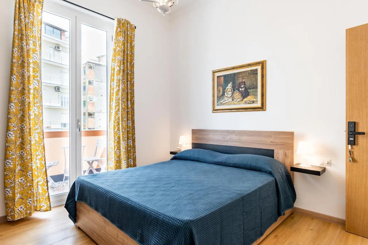 Catania Central Guest House - Rooms With Balcony