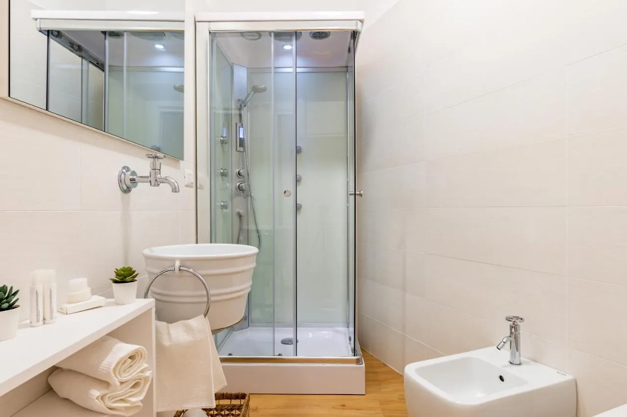 Catania Central Guest House - Rooms With Balcony