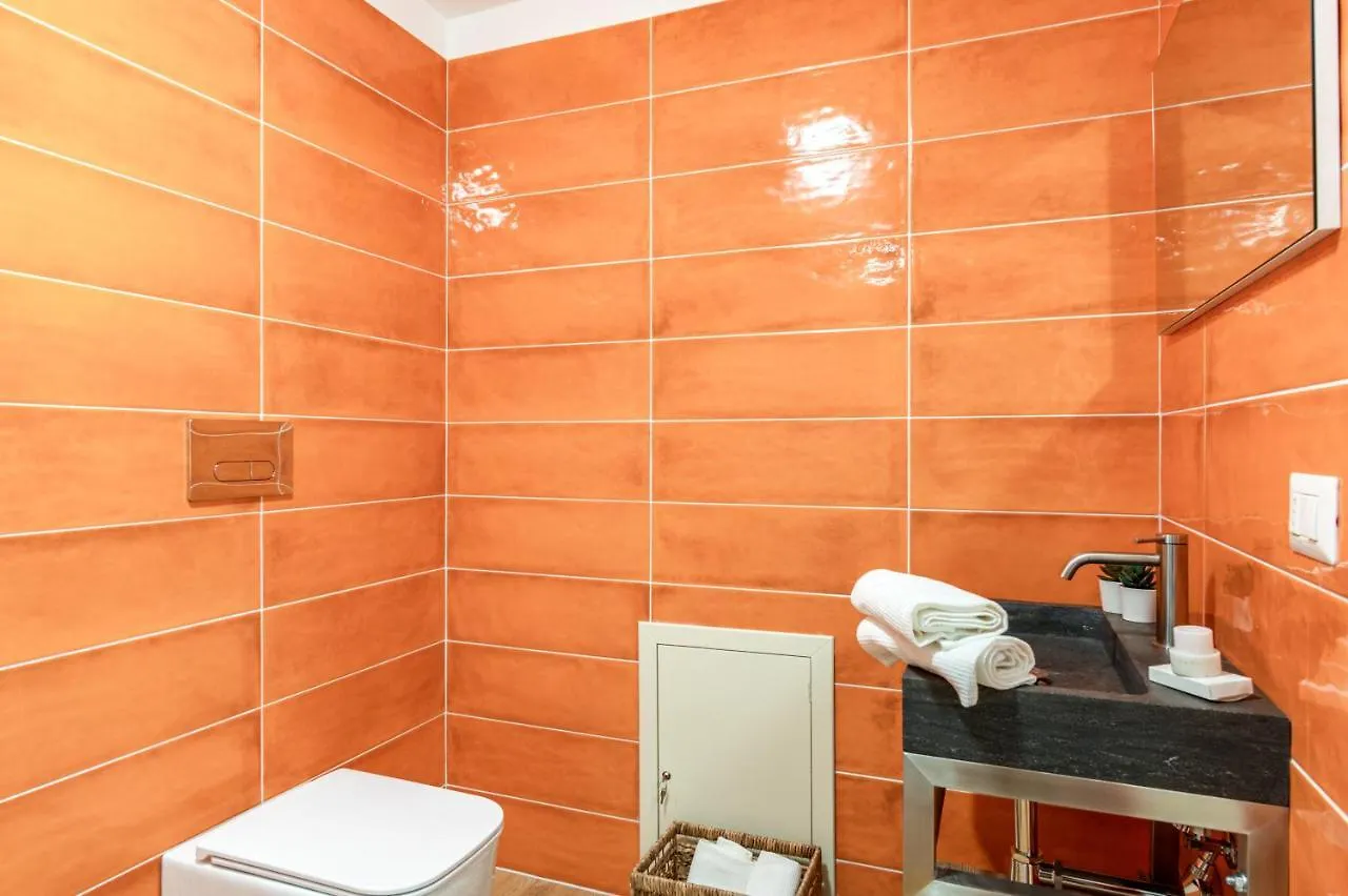 Catania Central Guest House - Rooms With Balcony