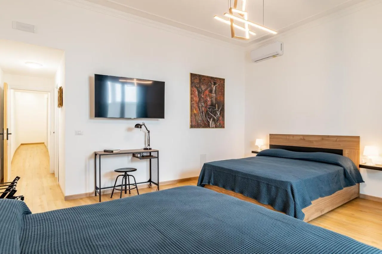 Catania Central Guest House - Rooms With Balcony 0*,