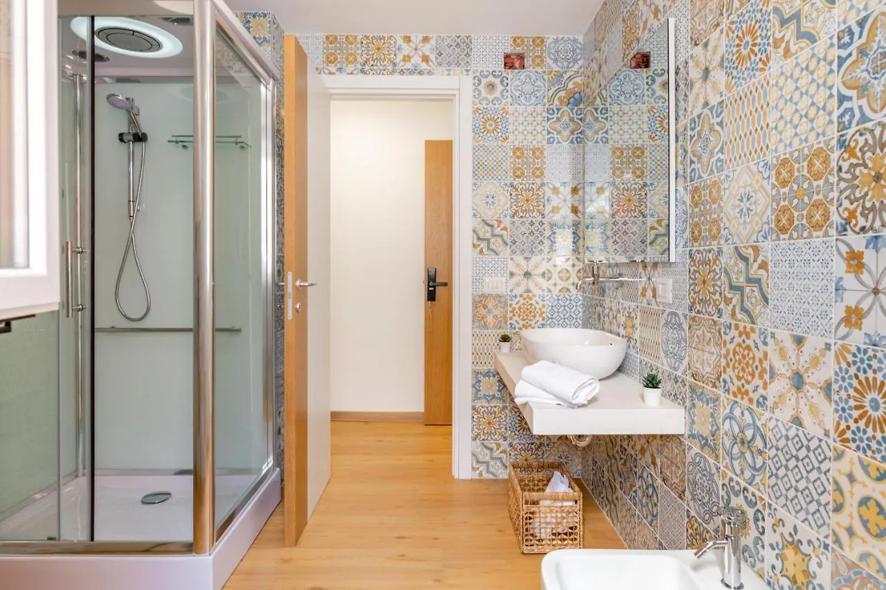 Catania Central Guest House - Rooms With Balcony 0*,  Italy