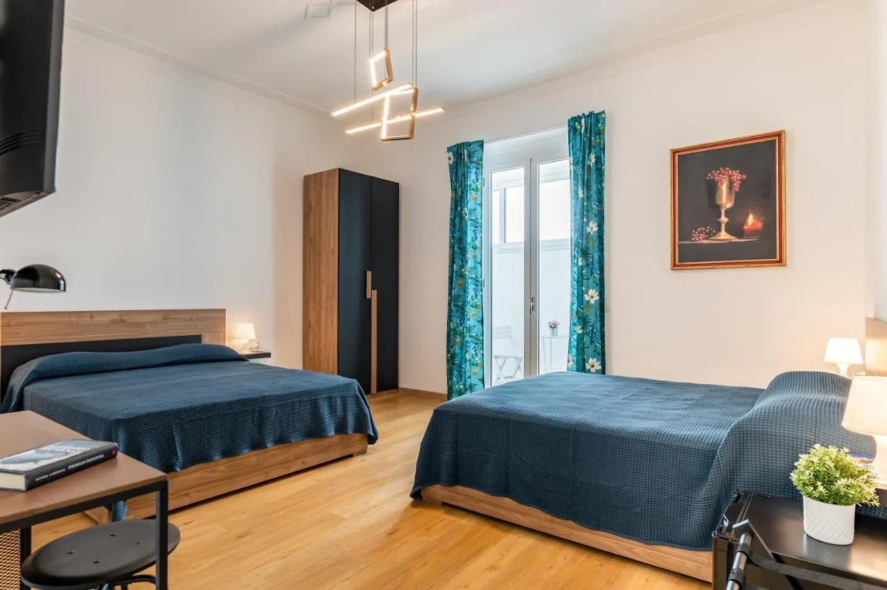 Catania Central Guest House - Rooms With Balcony