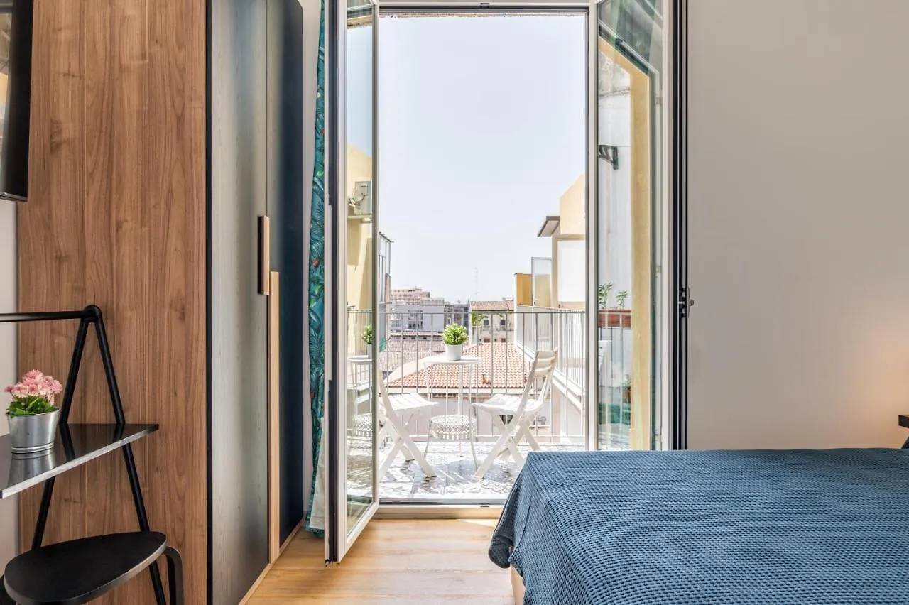 Catania Central Guest House - Rooms With Balcony