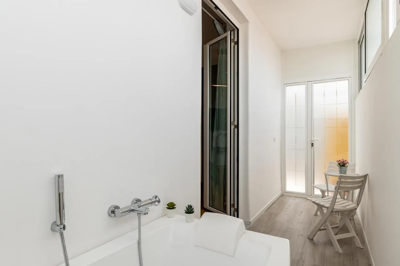 Catania Central Guest House - Rooms With Balcony Italy